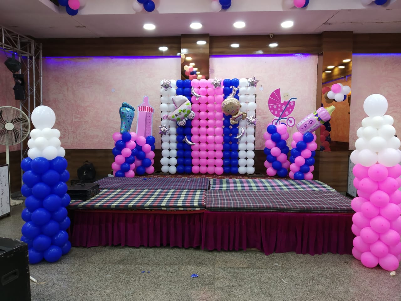 Baby Shower Stage Balloon Decoration